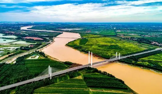 濱州市擬出讓地?zé)岬V業(yè)權(quán)32個 涵蓋供暖、溫泉洗浴、養(yǎng)殖3類應(yīng)用場景-地大熱能